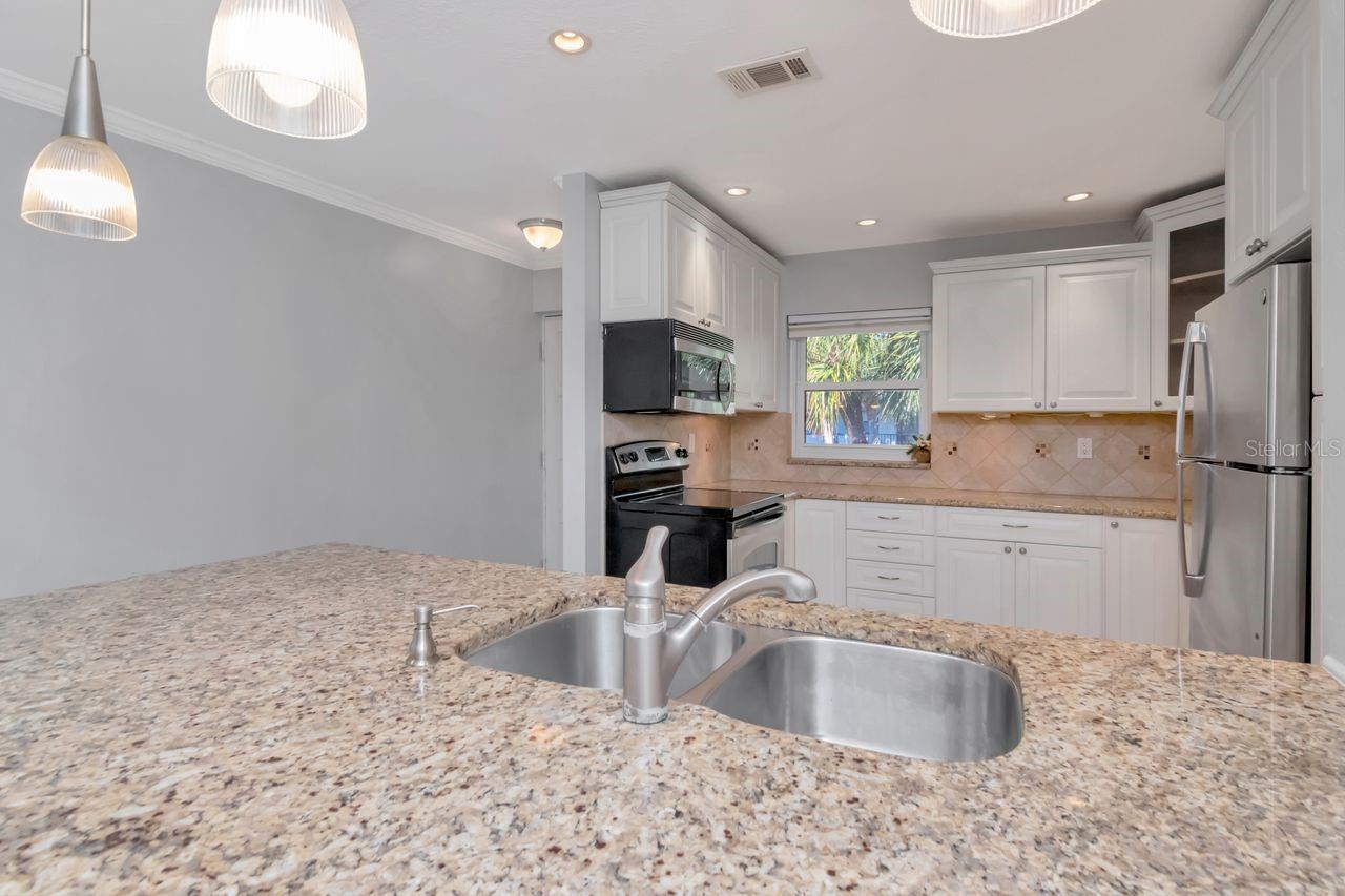 2650 COUNTRYSIDE BLVD #F303 — photo 22