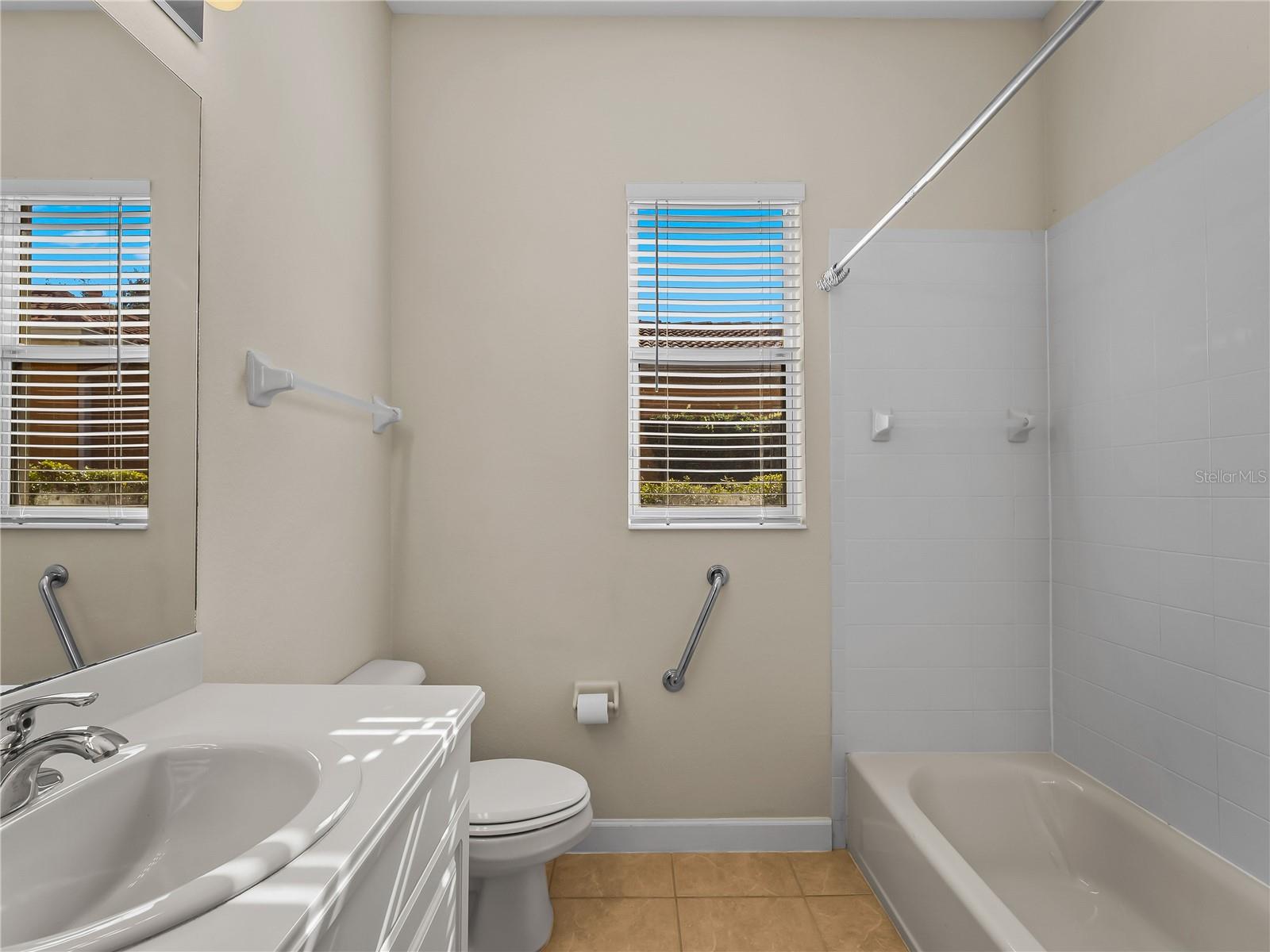 274 MONTELLUNA DR — photo 45