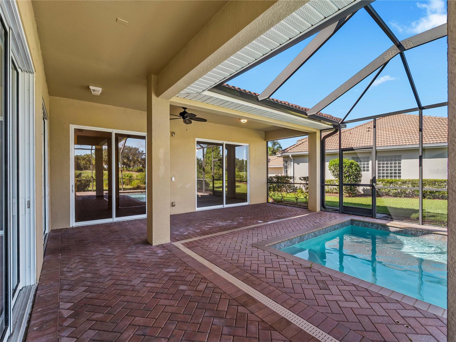 274 MONTELLUNA DR — photo 52