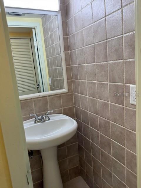 1051 79TH AVE N #212 — photo 11