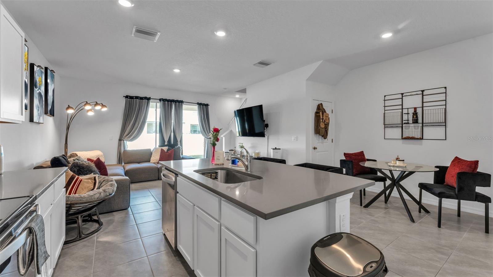 3532 WHITE DANDELION CT — photo 11