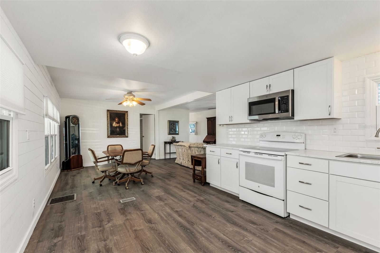 1891 ENGLEWOOD RD #119 — photo 3
