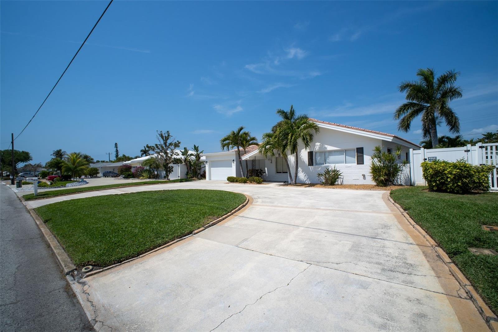 2220 E VINA DEL MAR BLVD — photo 65