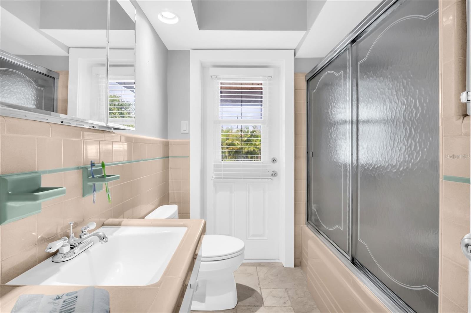 2220 E VINA DEL MAR BLVD — photo 34