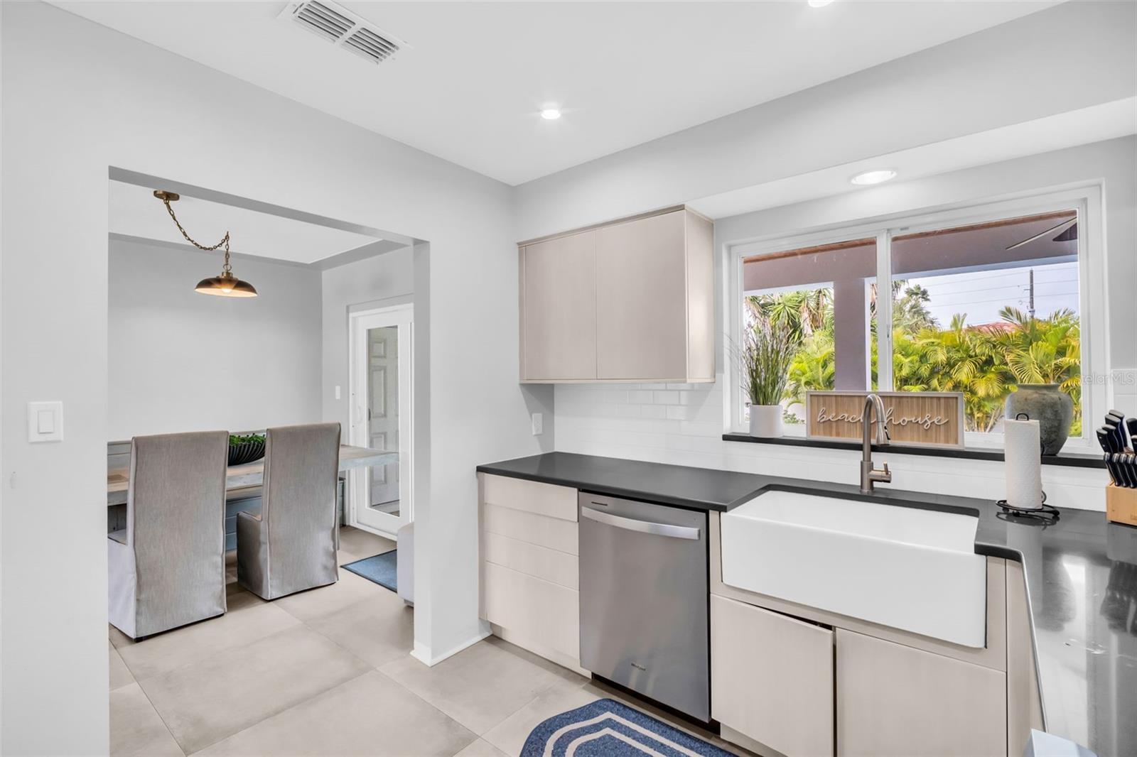 2220 E VINA DEL MAR BLVD — photo 15