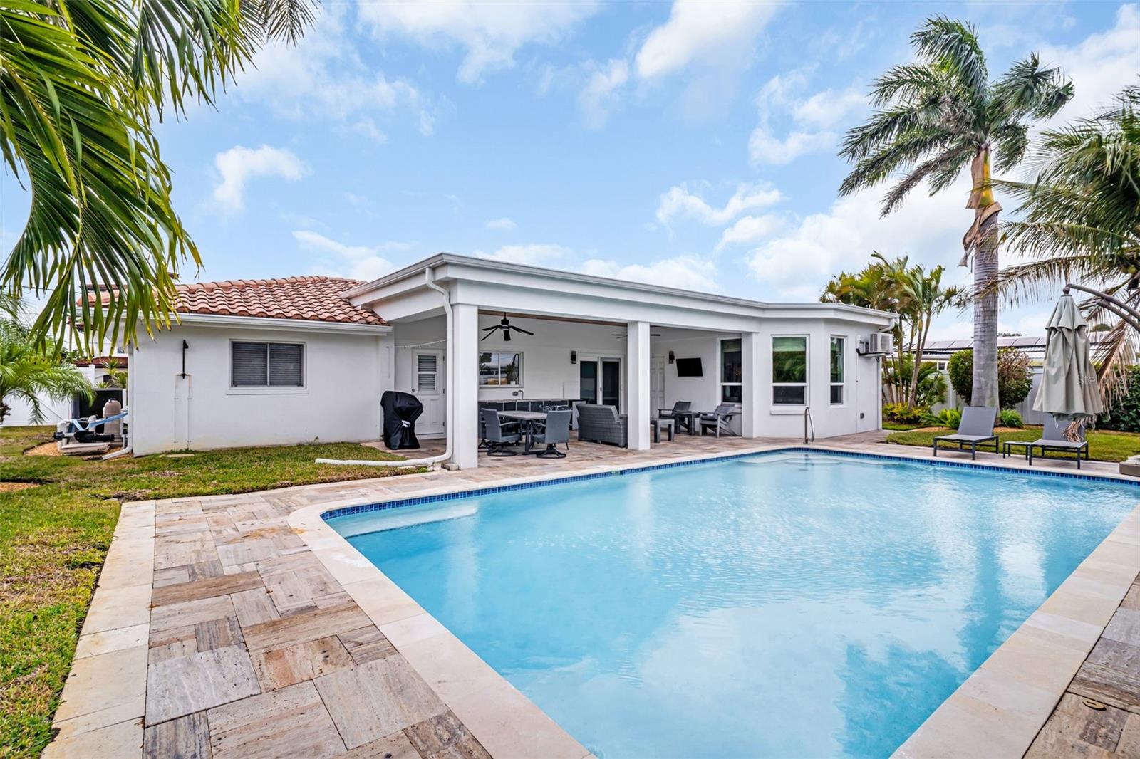 2220 E VINA DEL MAR BLVD — photo 37