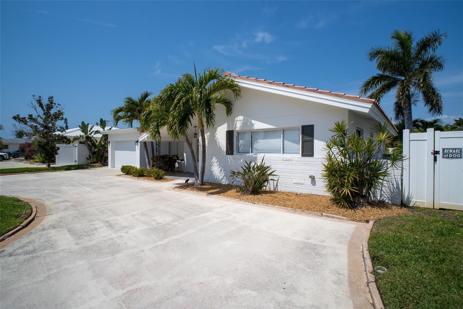 2220 E VINA DEL MAR BLVD — photo 64