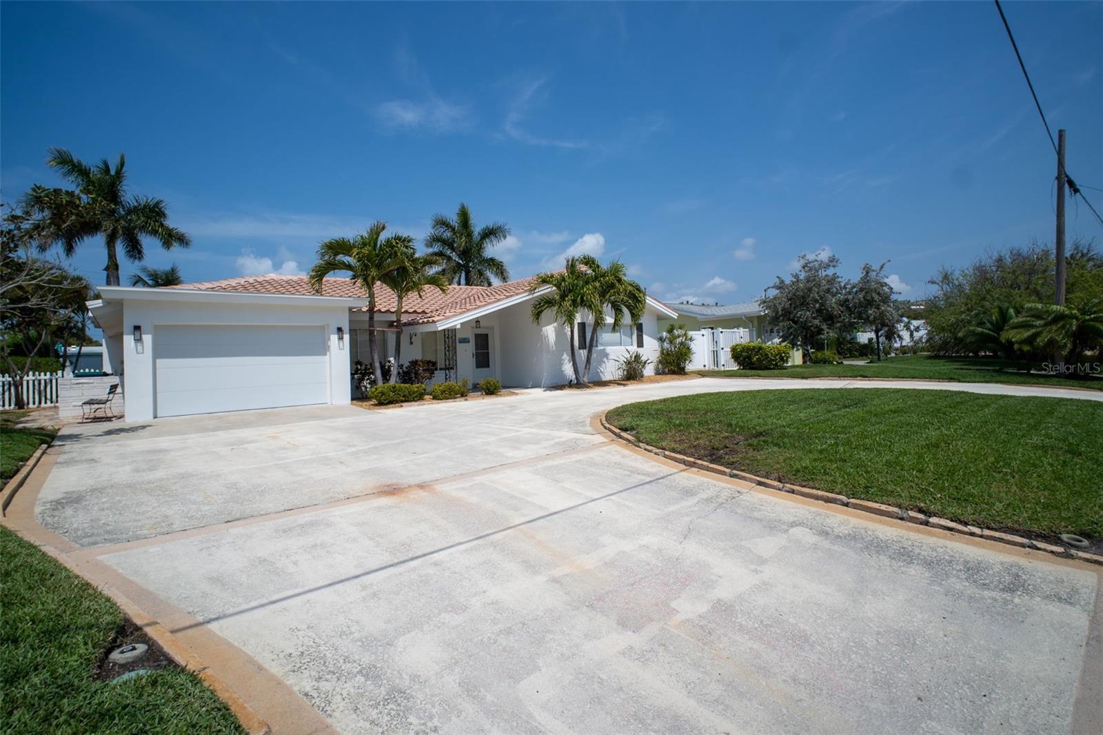 2220 E VINA DEL MAR BLVD — photo 56