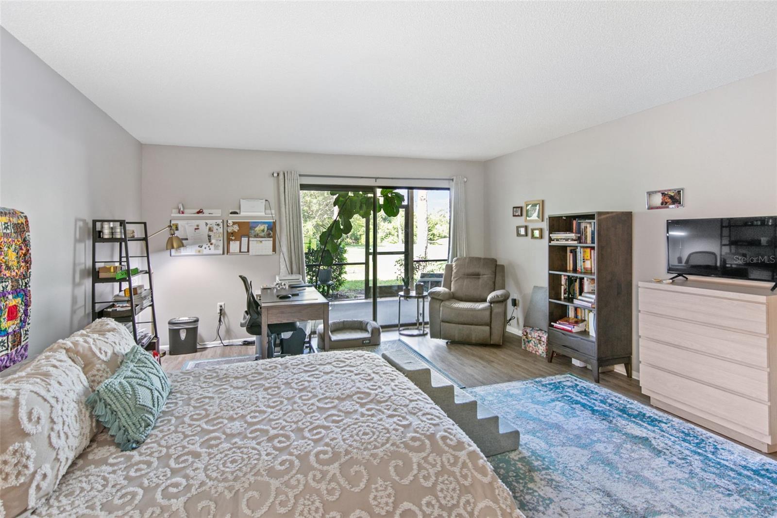 611 WOODLAWN DR #611 — photo 18