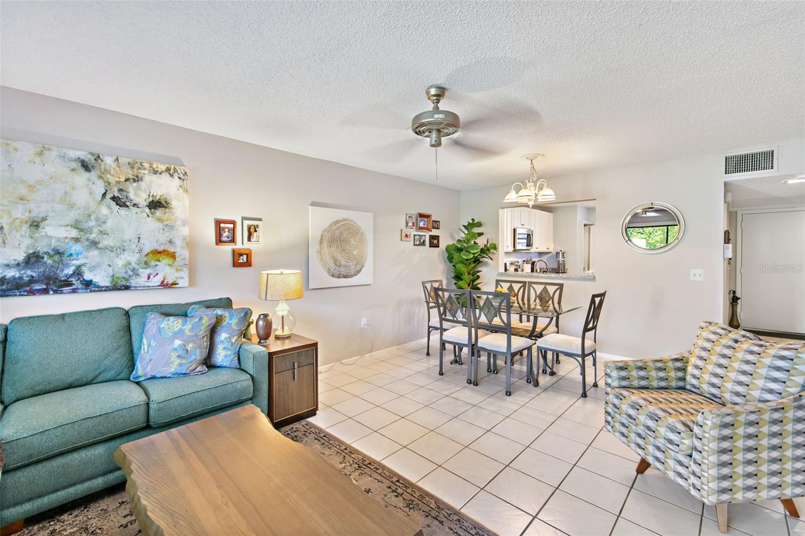 611 WOODLAWN DR #611 — photo 7