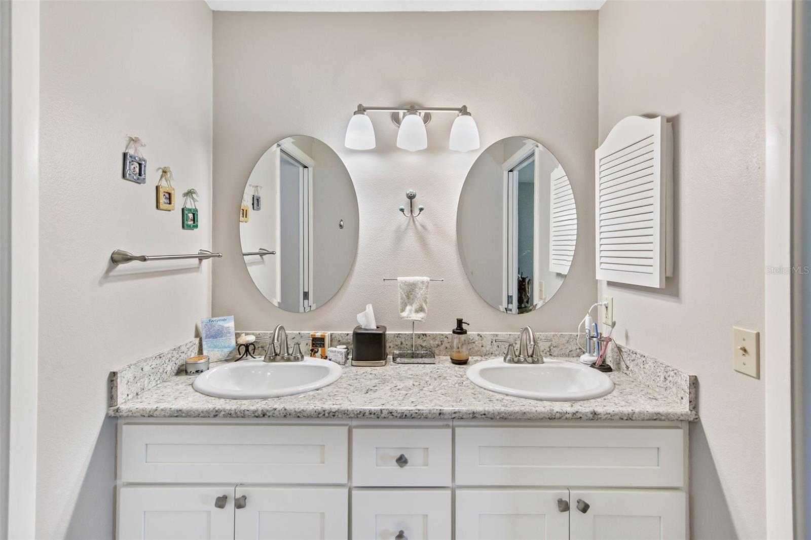 611 WOODLAWN DR #611 — photo 20