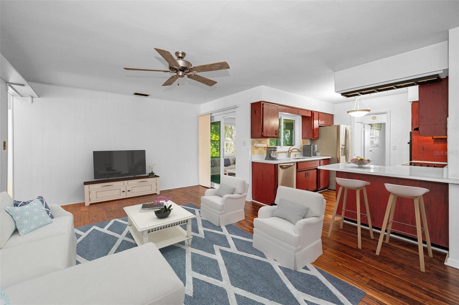 2310 SARAZEN DR — photo 28