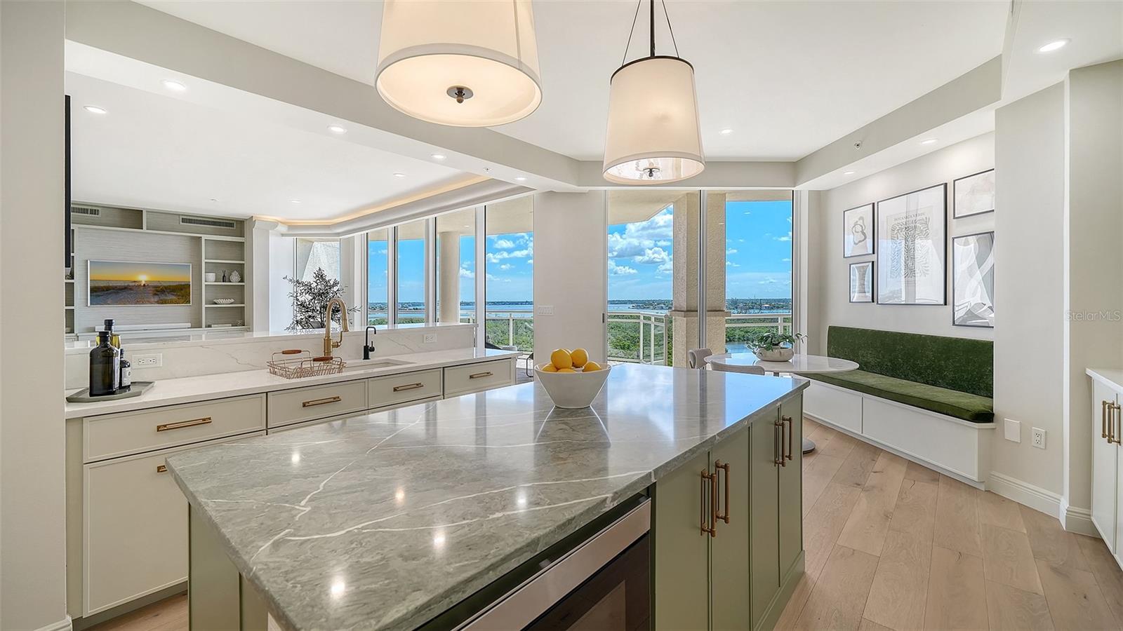 1300 BENJAMIN FRANKLIN DR #809 — photo 47