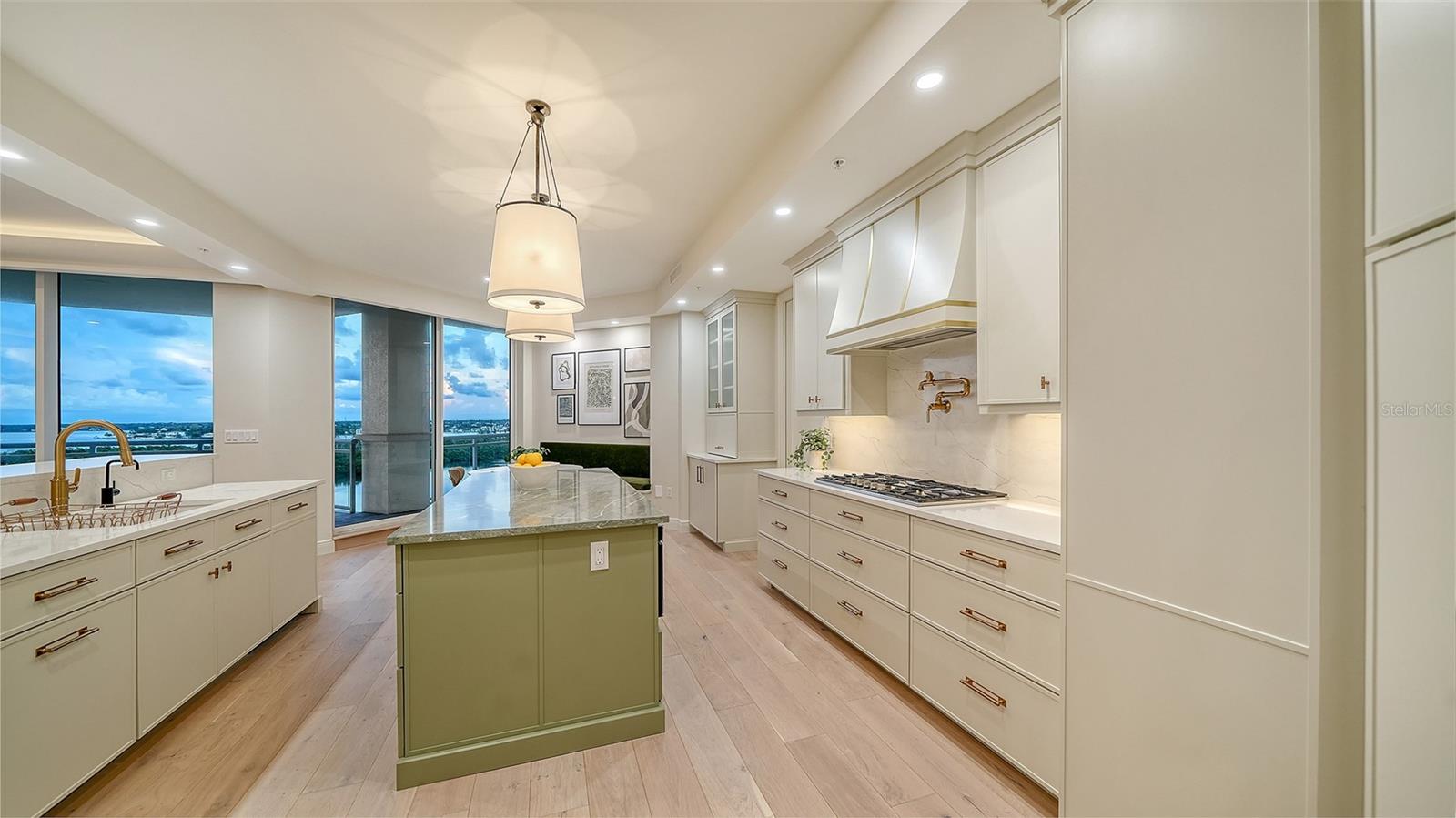 1300 BENJAMIN FRANKLIN DR #809 — photo 41