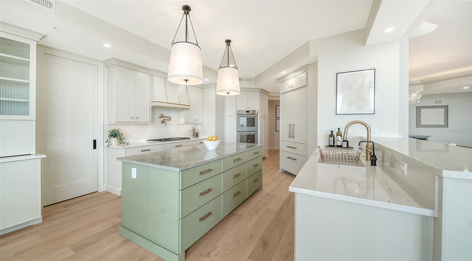 1300 BENJAMIN FRANKLIN DR #809 — photo 40
