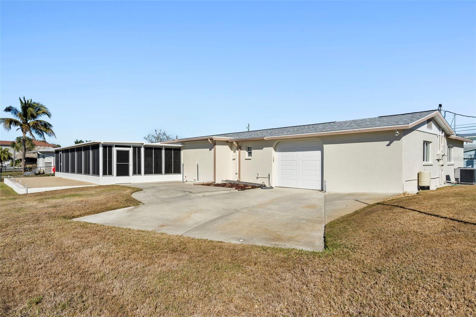 5003 COMMONWEALTH RD — photo 37