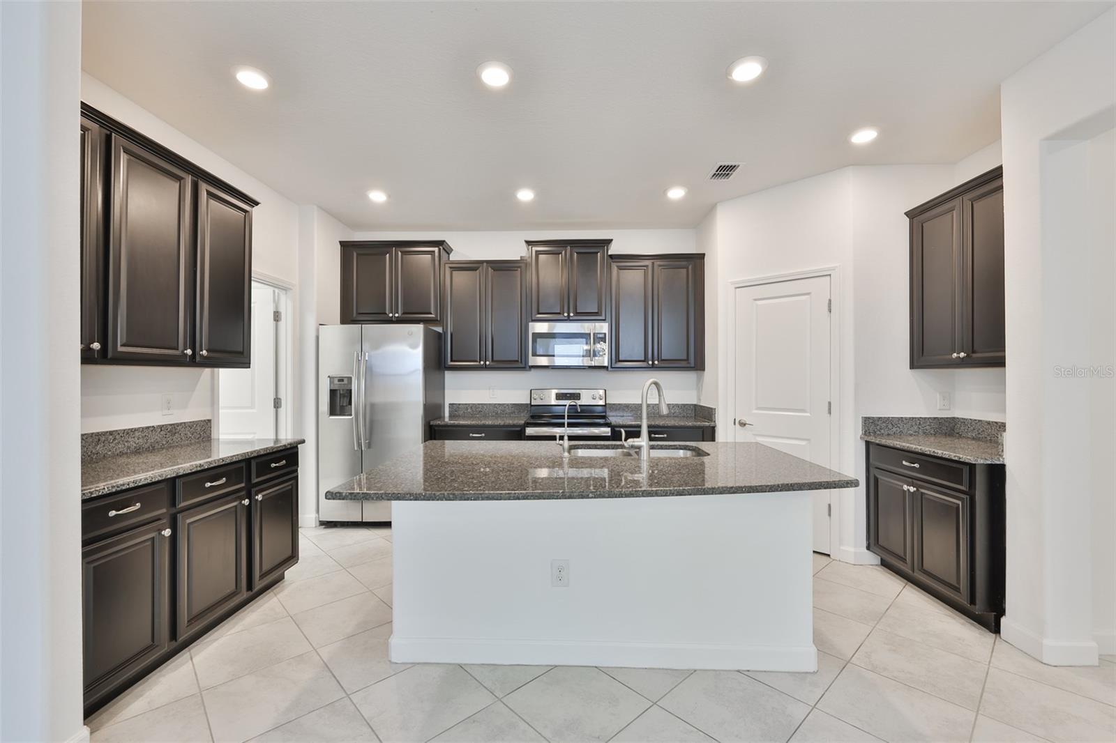 10616 GREAT CORMORANT DR — photo 26