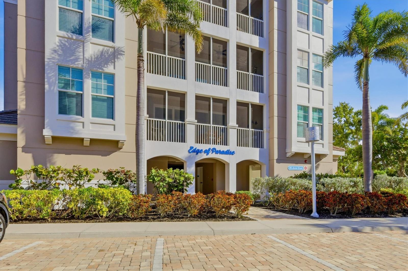 395 ARUBA CIR #303 — photo 3