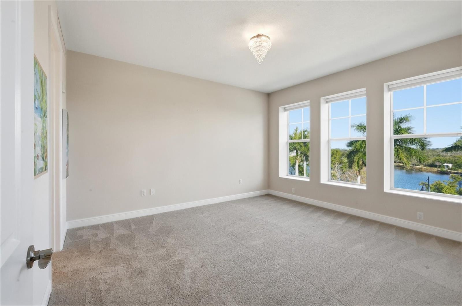 395 ARUBA CIR #303 — photo 17
