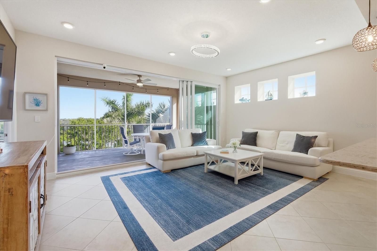 395 ARUBA CIR #303 — photo 7