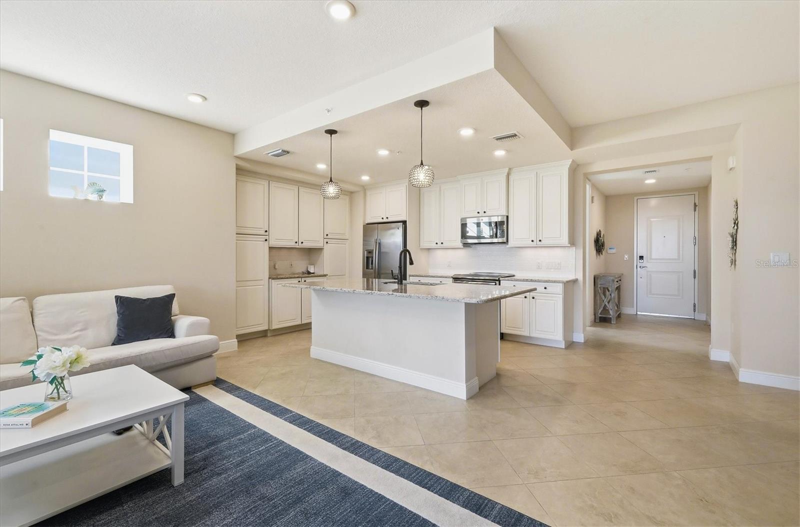 395 ARUBA CIR #303 — photo 10