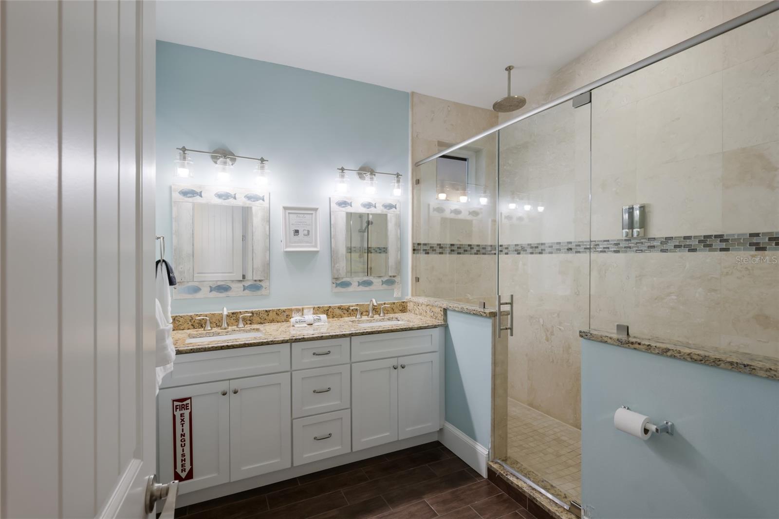206 CHURCH AVE — photo 24