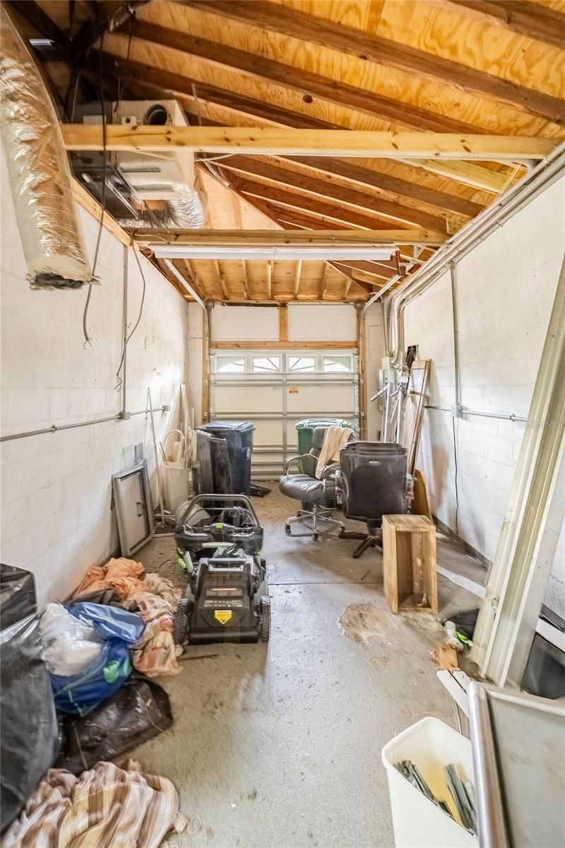 6213 SANDERS DR — photo 43