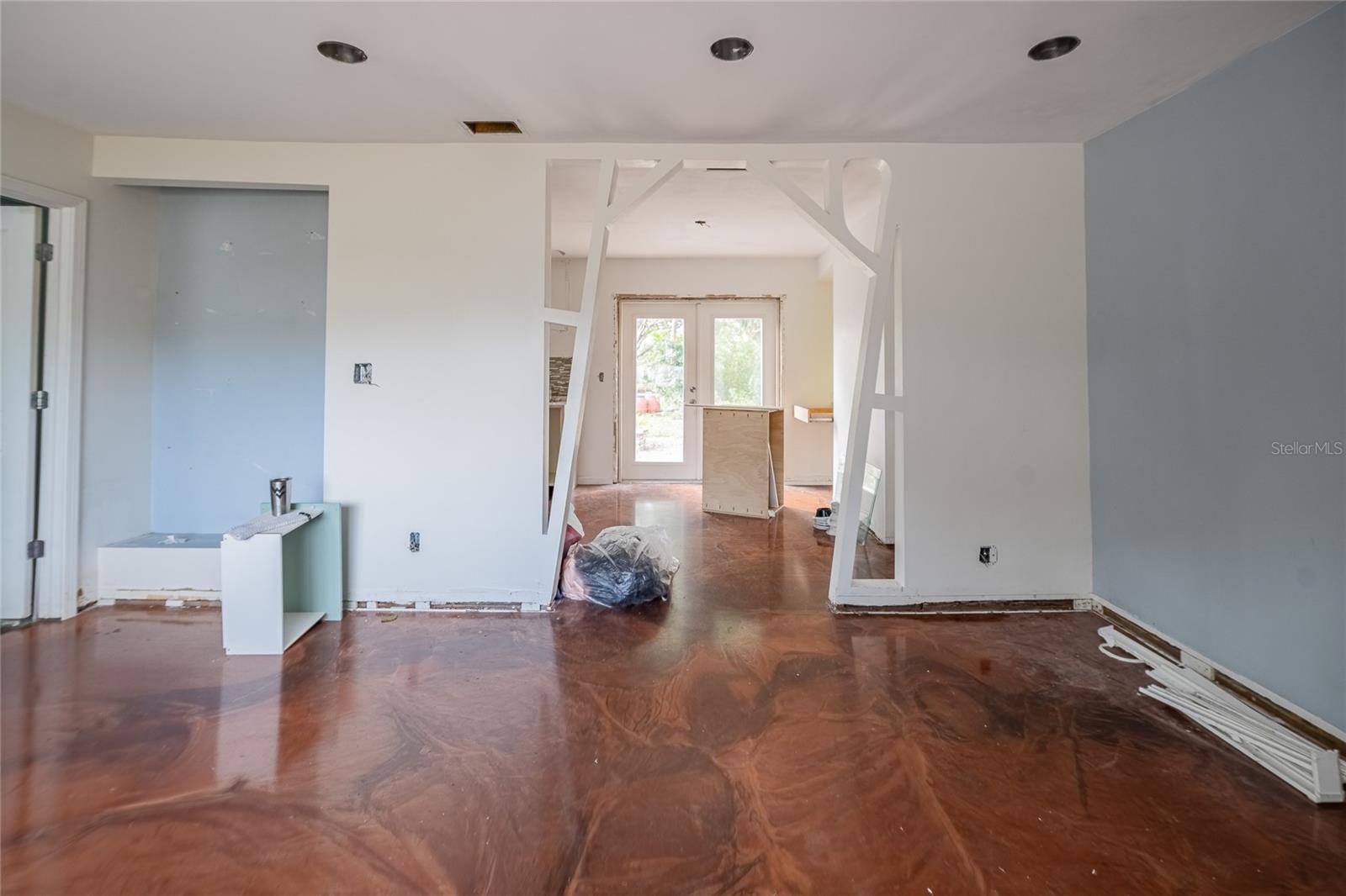 6213 SANDERS DR — photo 20