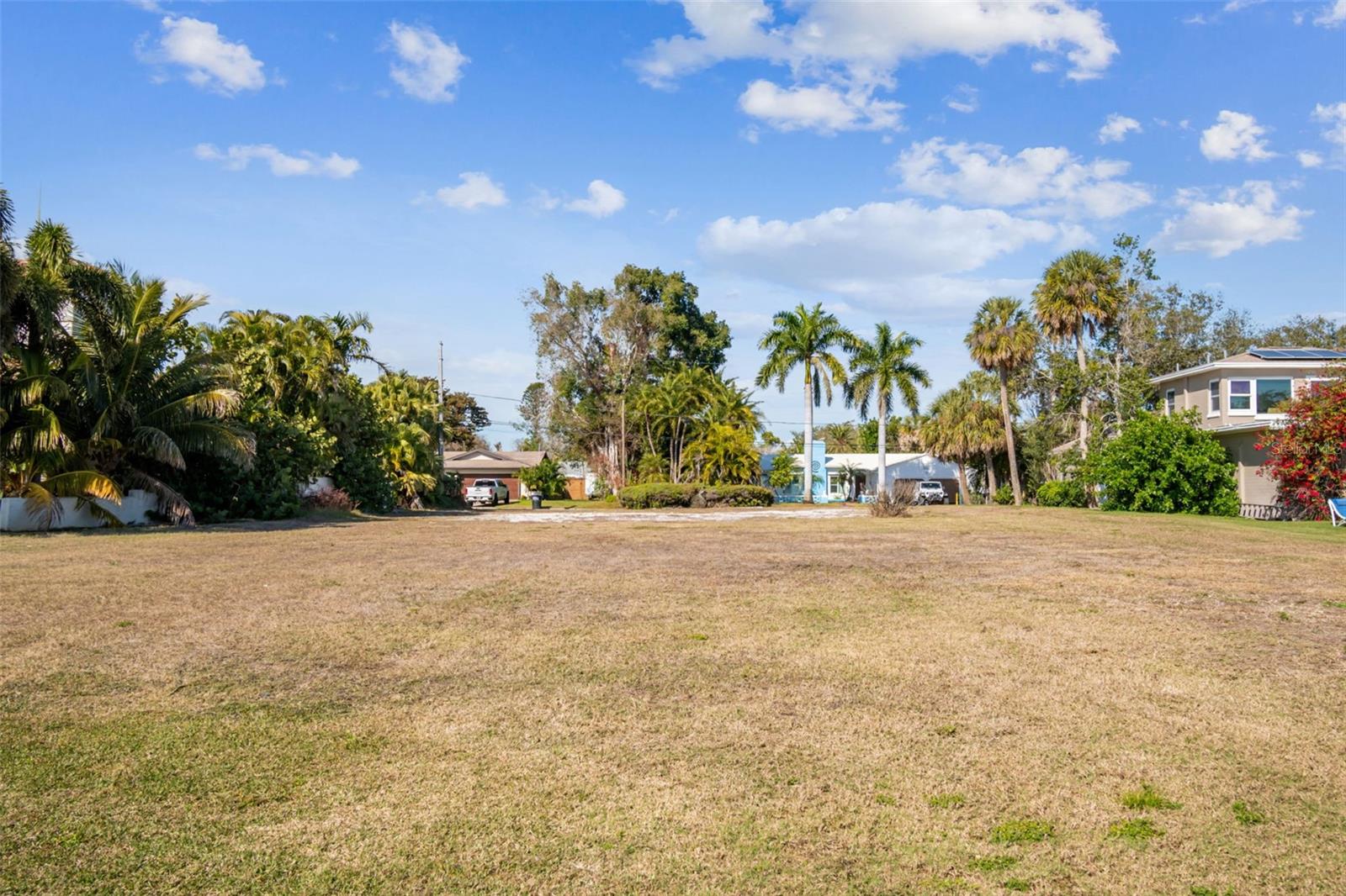 6330 BAHAMA SHORES DR S — photo 28