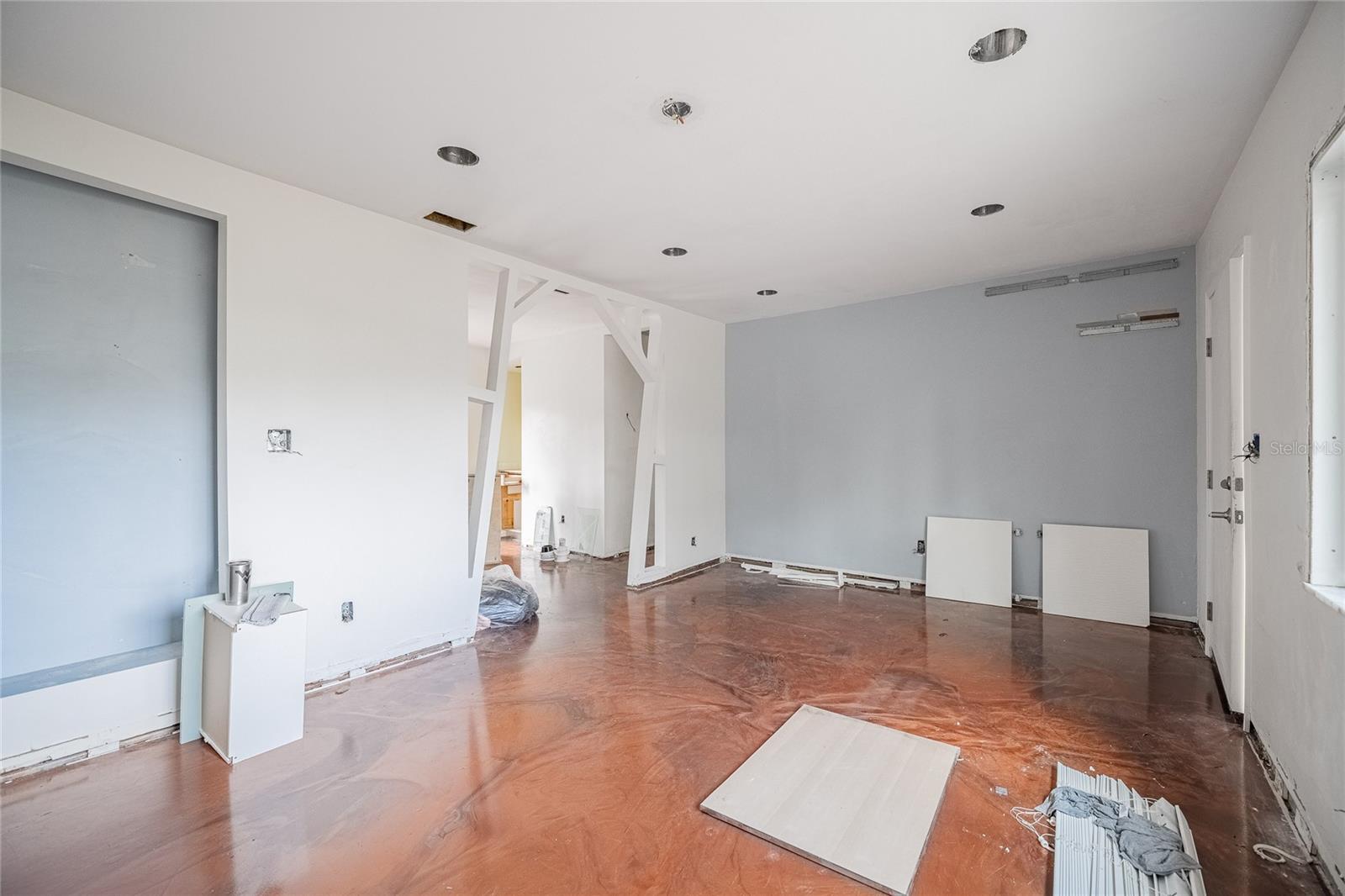 6213 SANDERS DR — photo 20