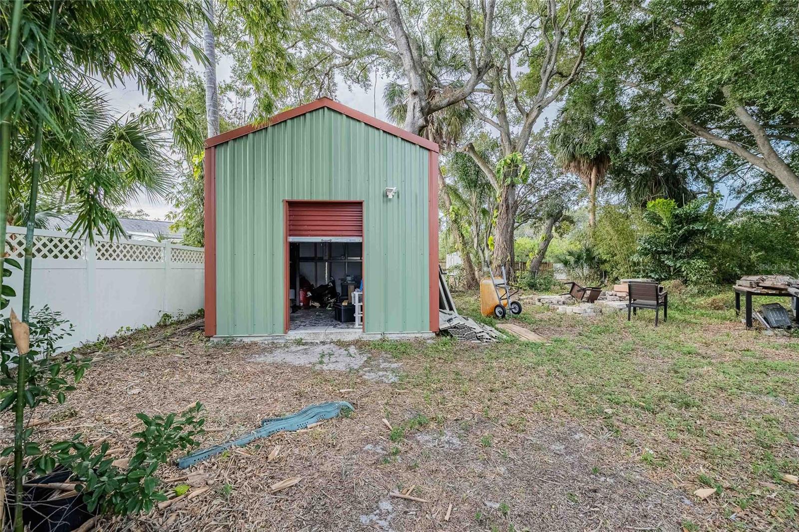 6213 SANDERS DR — photo 16