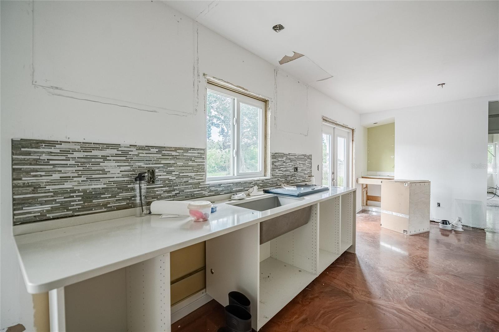6213 SANDERS DR — photo 26