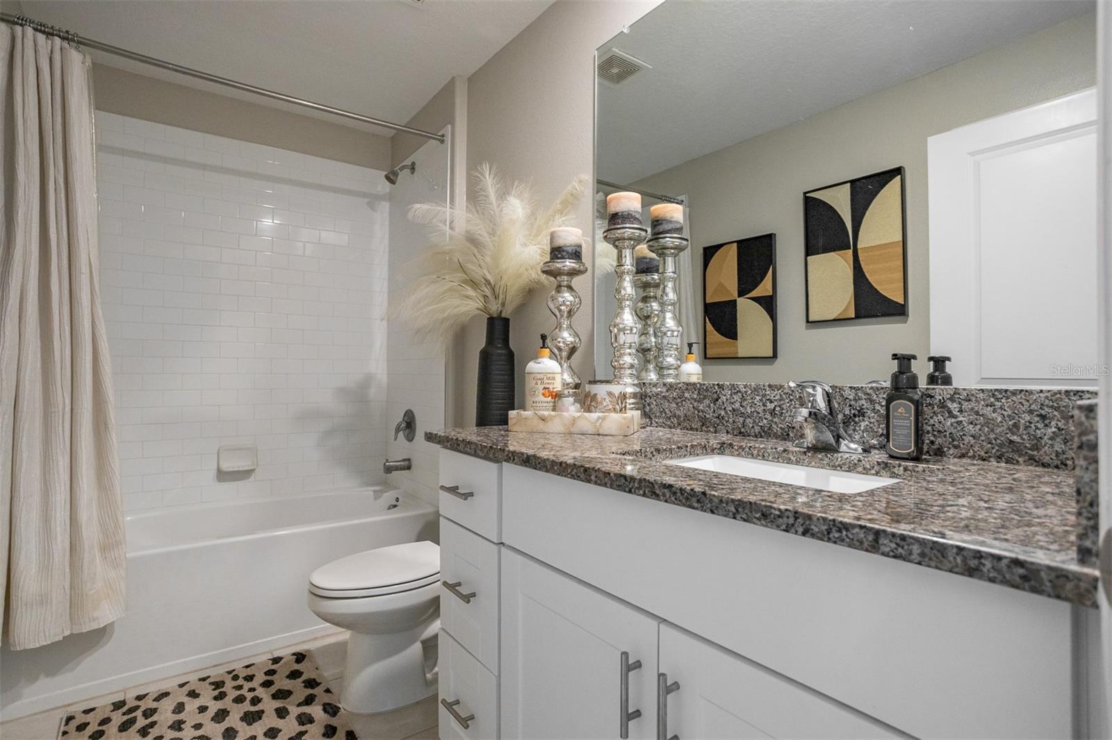 15415 MILLER CREEK DR — photo 31