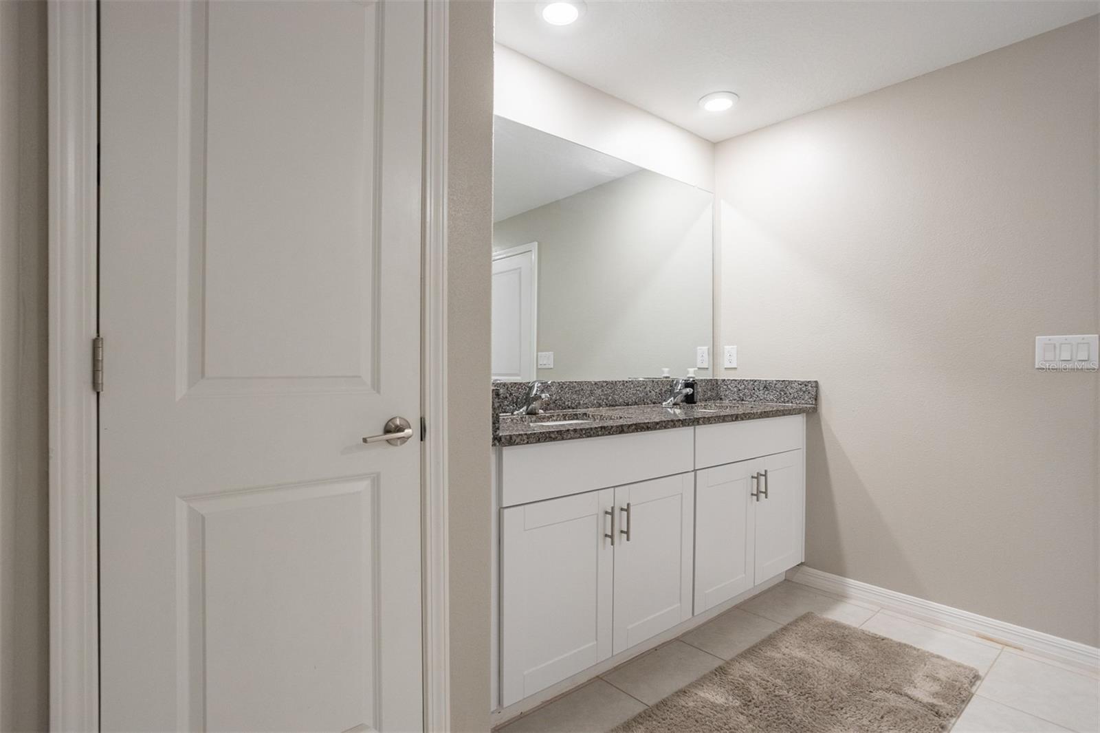 15415 MILLER CREEK DR — photo 25