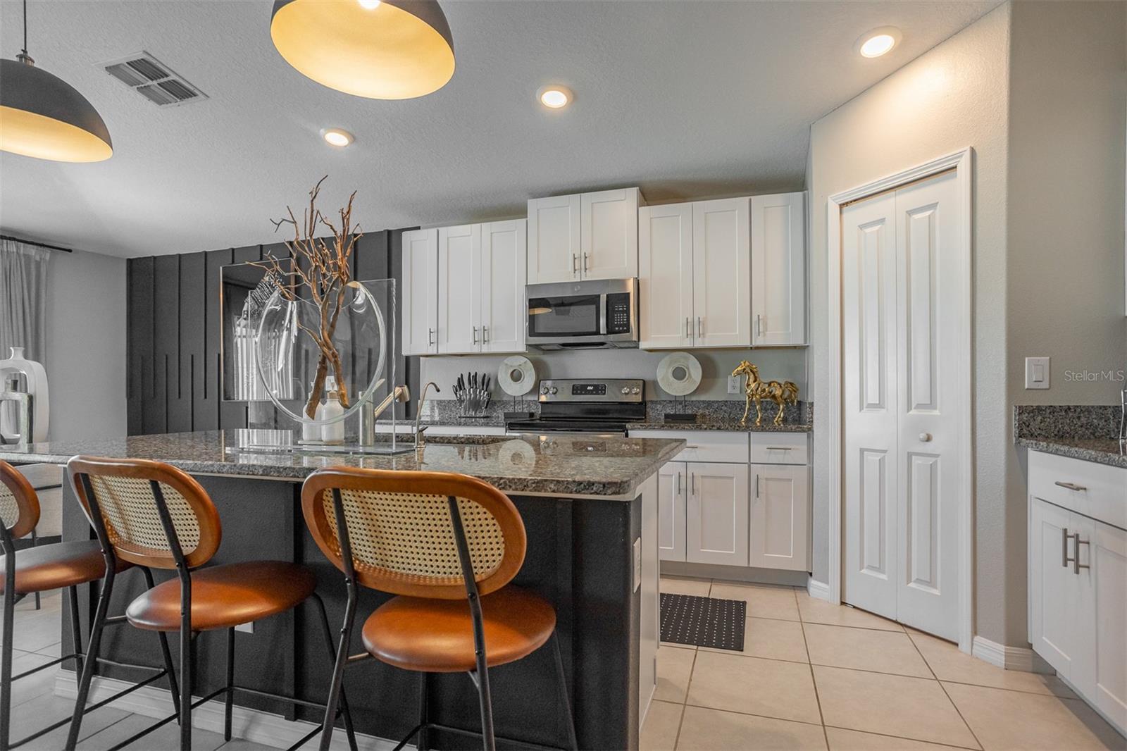 15415 MILLER CREEK DR — photo 12