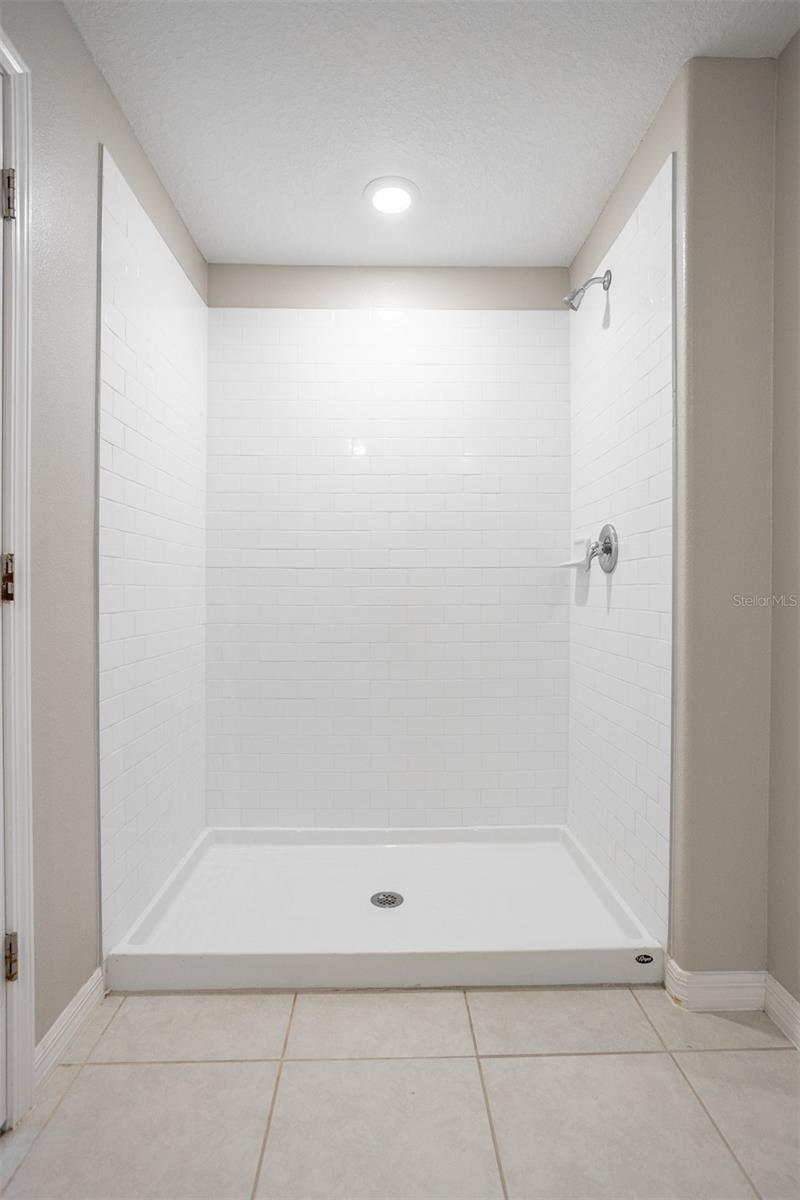 15415 MILLER CREEK DR — photo 27