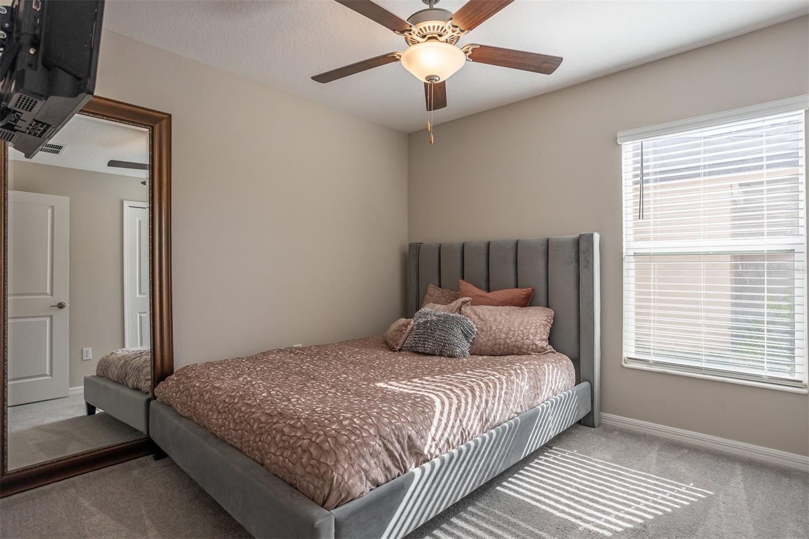 15415 MILLER CREEK DR — photo 29