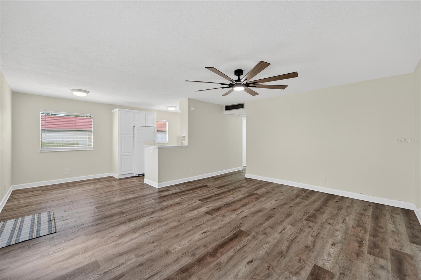 1802 BEDFORD LN #12 — photo 3