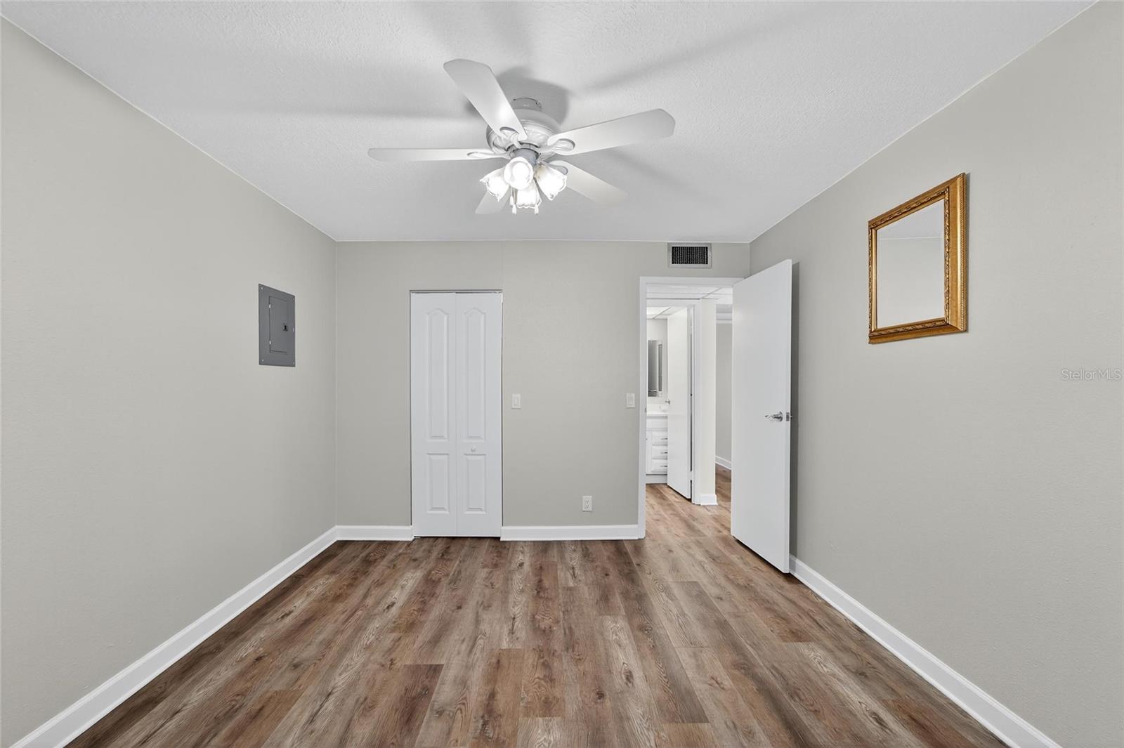1802 BEDFORD LN #12 — photo 9