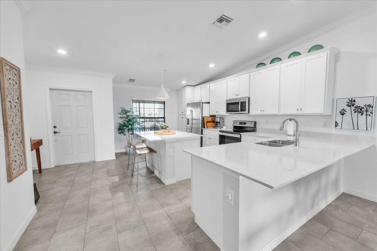 5711 PALMER CIR #206 — photo 6