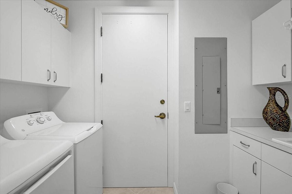 401 N POINT RD #1001 — photo 30