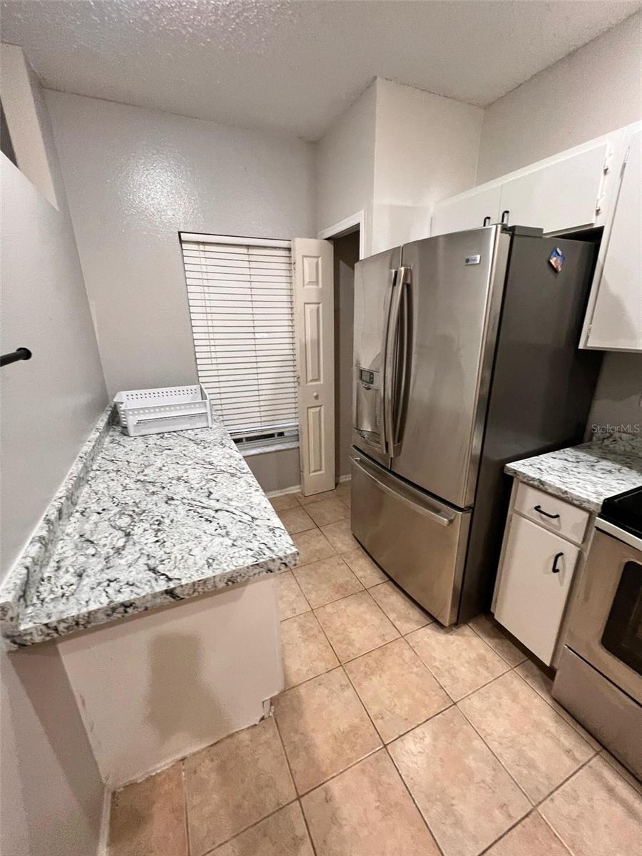 8674 HUNTERS KEY CIR — photo 4