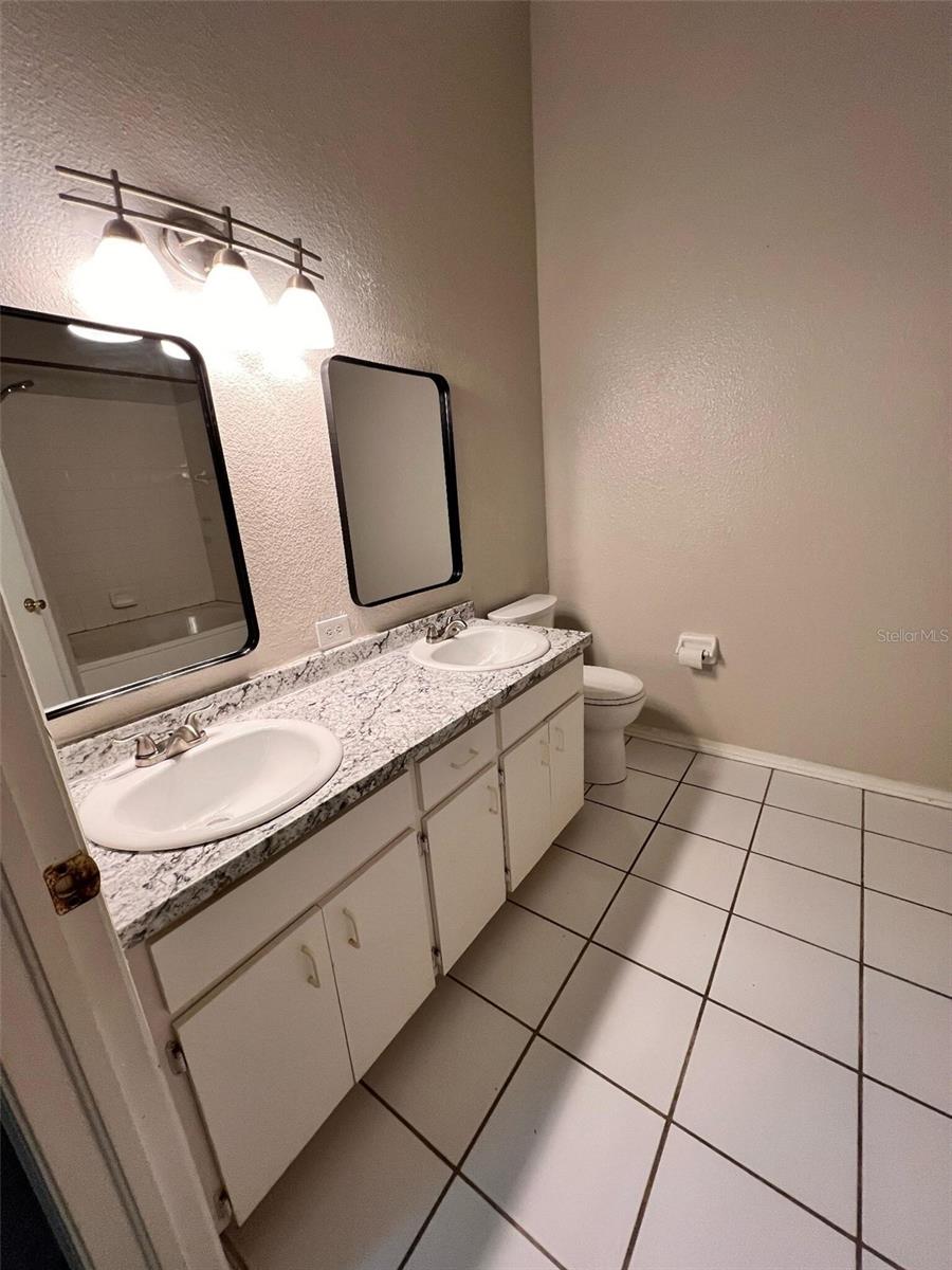 8674 HUNTERS KEY CIR — photo 16