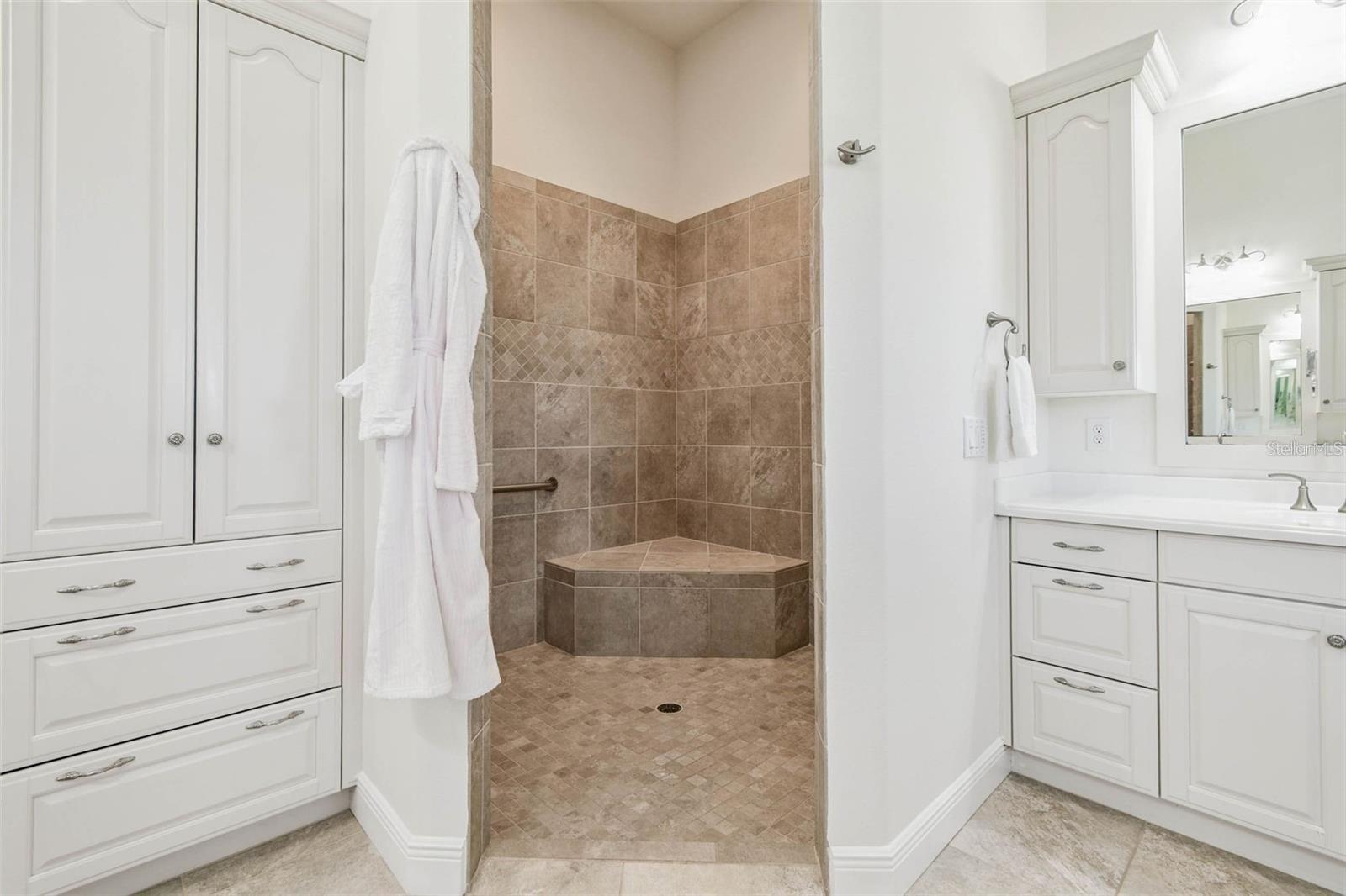 3215 GULF CITY RD — photo 54