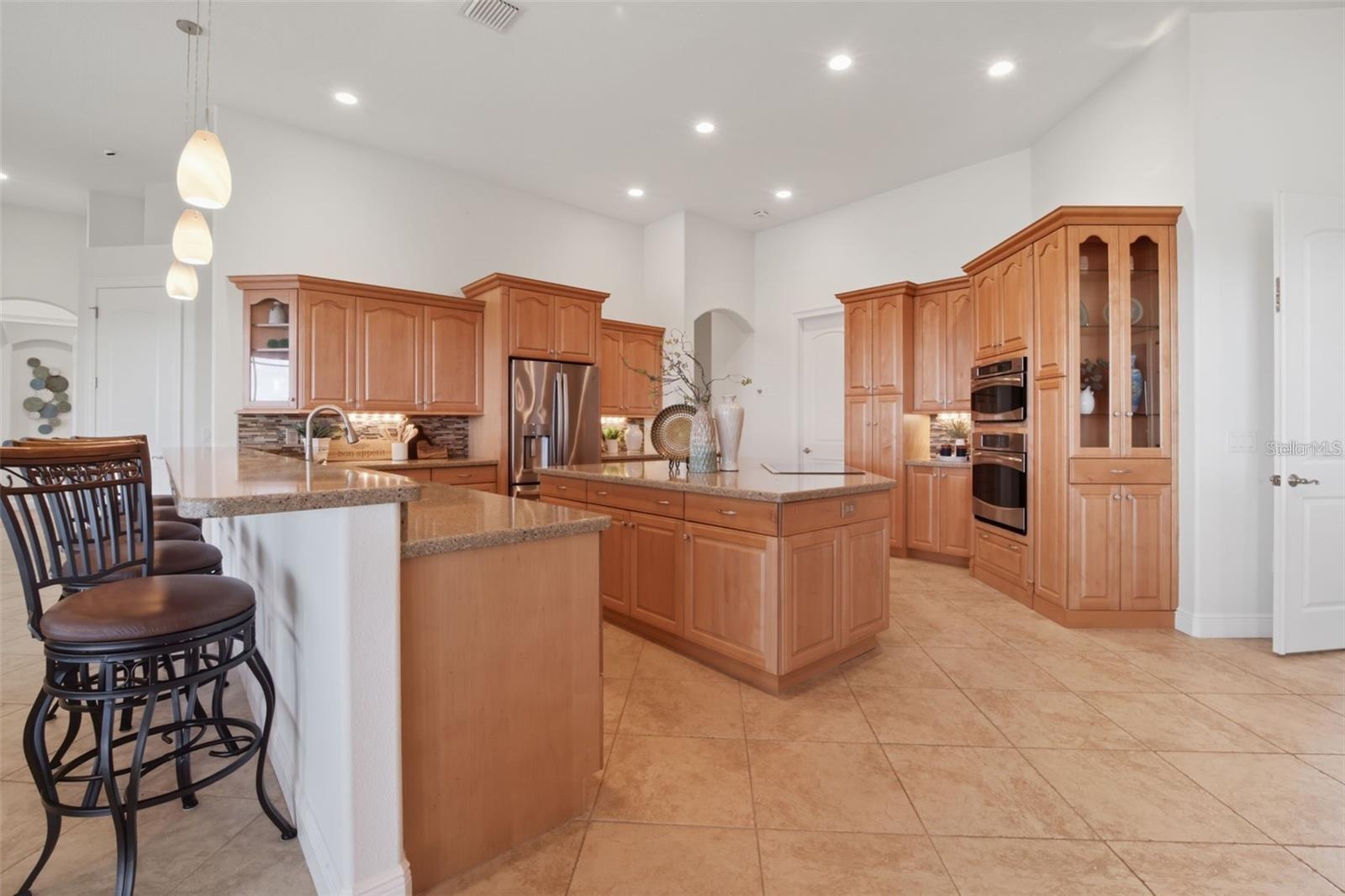 3215 GULF CITY RD — photo 44