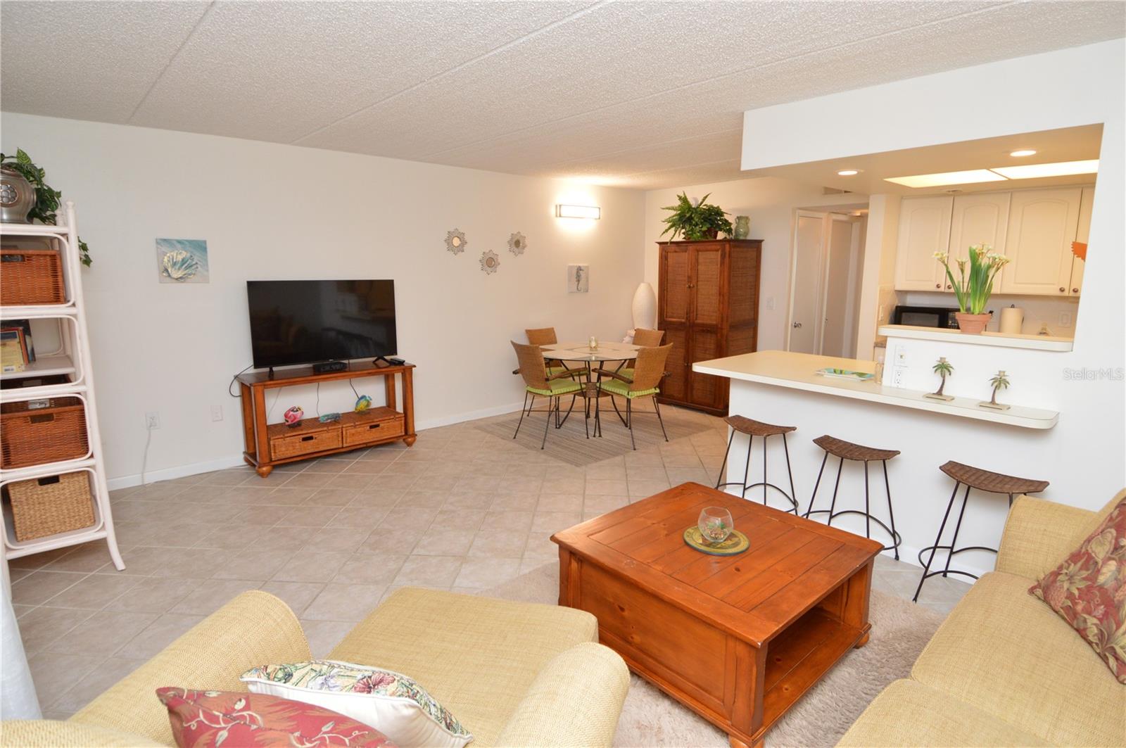 12760 INDIAN ROCKS RD #553 — photo 21