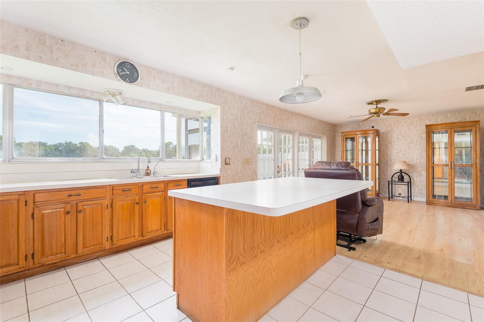 6809 TWELVE OAKS BLVD — photo 13