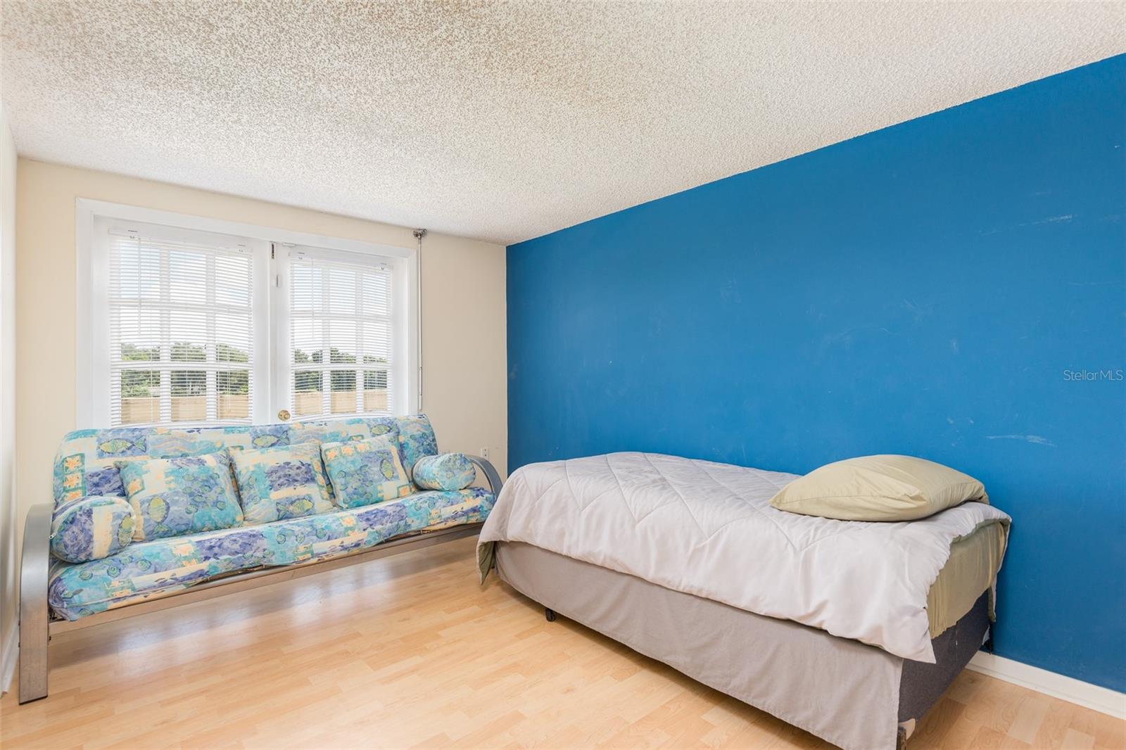 6809 TWELVE OAKS BLVD — photo 32