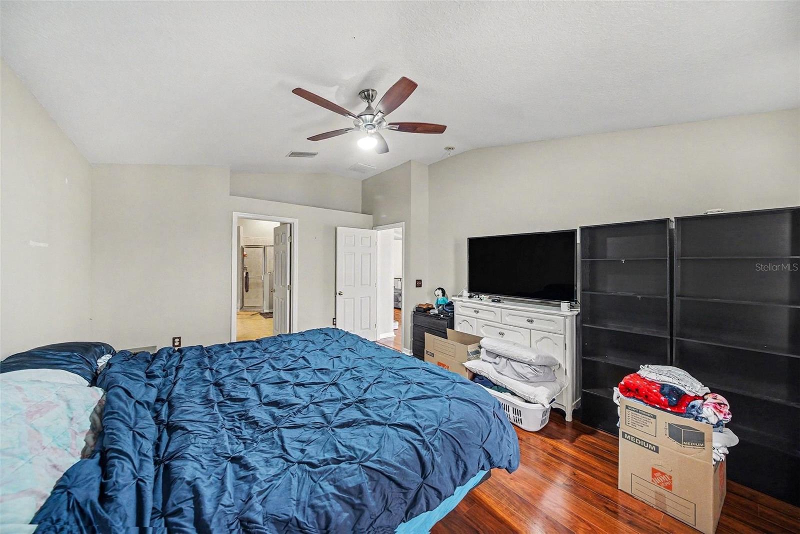 215 FERN GULLEY DR — photo 9