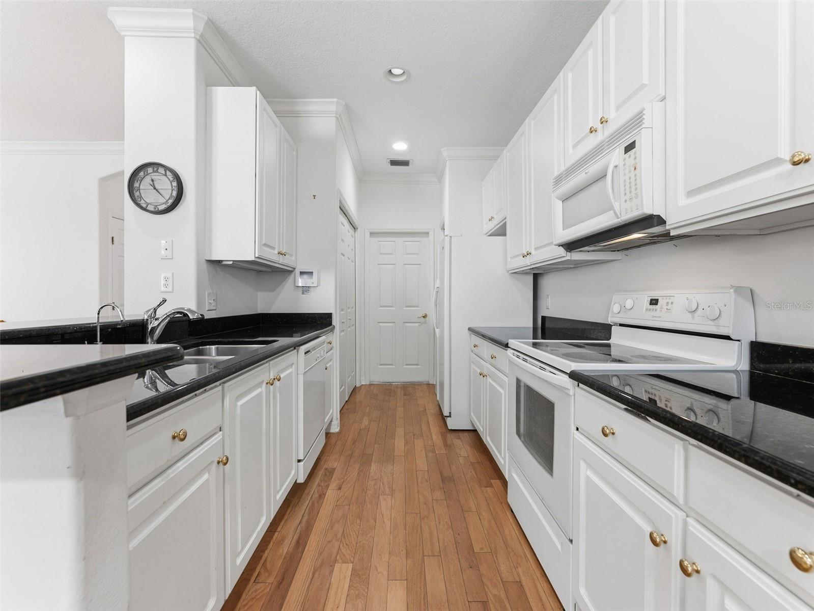 8045 BRIEN GREEN WAY — photo 5